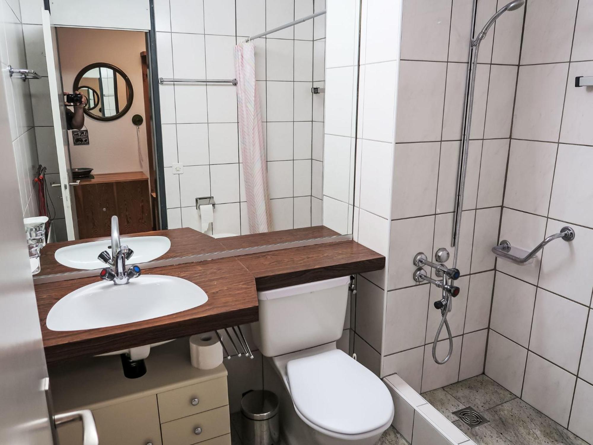 Apartment Utoring Acletta-81 By Interhome 迪森蒂斯 外观 照片